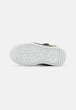 Tout neuf ✔️ Excellente qualité Friboo BATMAN - Baskets montantes 🤩 sneakers rond kids 💯 10 Tout neuf ✔️ Excellente qualité Friboo BATMAN - Baskets montantes 🤩 sneakers rond kids 💯 -Friboo Soldes 25235c7f34144c6bb7278b1ecf756c70