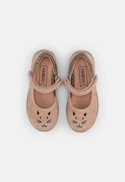 Top 10 🥰 Friboo BALLET PUMP - Ballerines En promotion rond kids 😉 -Friboo Soldes 2be5e5e6de43498e8c49e27ff31d3585