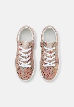 Les meilleures critiques de ⭐ Friboo Baskets basses Prix Distinctifs sneakers rond kids 🛒 -Friboo Soldes 34d5b782ec5743629f35a4687edd2a76