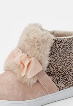 Offres ⌛ Prix Discount Friboo BOOTIES - Bottines bottes et bottines rond enfant 💯 -Friboo Soldes 4f7b661ae6b0400a97c14fd3c35bb6a7