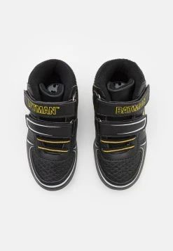 Tout neuf ✔️ Excellente qualité Friboo BATMAN - Baskets montantes 🤩 sneakers rond kids 💯 9 Tout neuf ✔️ Excellente qualité Friboo BATMAN - Baskets montantes 🤩 sneakers rond kids 💯 -Friboo Soldes 5f5325913cef46c38799ab562fb83898