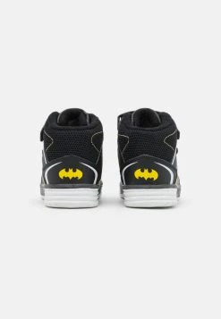 Tout neuf ✔️ Excellente qualité Friboo BATMAN - Baskets montantes 🤩 sneakers rond kids 💯 8 Tout neuf ✔️ Excellente qualité Friboo BATMAN - Baskets montantes 🤩 sneakers rond kids 💯 -Friboo Soldes 64c1d48dc93d4bc69514ee569742dfbf