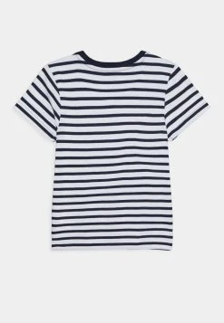 Les meilleures critiques de ✔️ Friboo Qualité Fiable 5 PACK - T-shirt imprimé bottes et bottines col rond kids ✔️ -Friboo Soldes 8871614d7596486692e56cd4c8fe6fa9