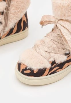 Remise ✔️ Friboo Bottines à lacets Prix Discount bottes et bottines rond enfant 🤩 -Friboo Soldes b21551be6c8348bb821050f21dc42073