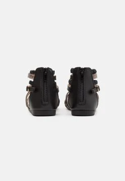 Meilleur prix 😉 Friboo Prix De Lancement 👏 Sandales pulls et gilets ouvert kids ✨ -Friboo Soldes f06b43bb410e41ab8c8860f12fb8a40b